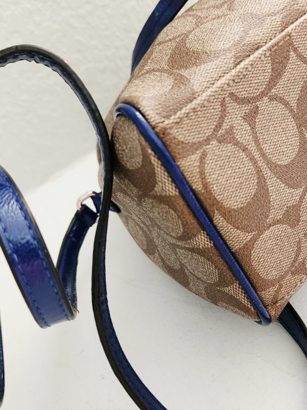 Euc Coach Mini Bennett Signature Shoulder Bag Purse - Picture 10 of 12